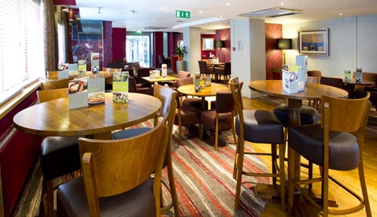 PremierInnGeorgeRestaurant.jpg